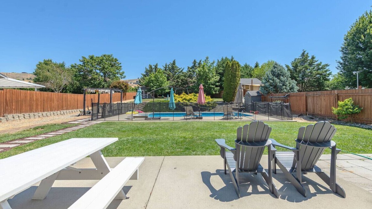 Photo of Outdoor in Monitor