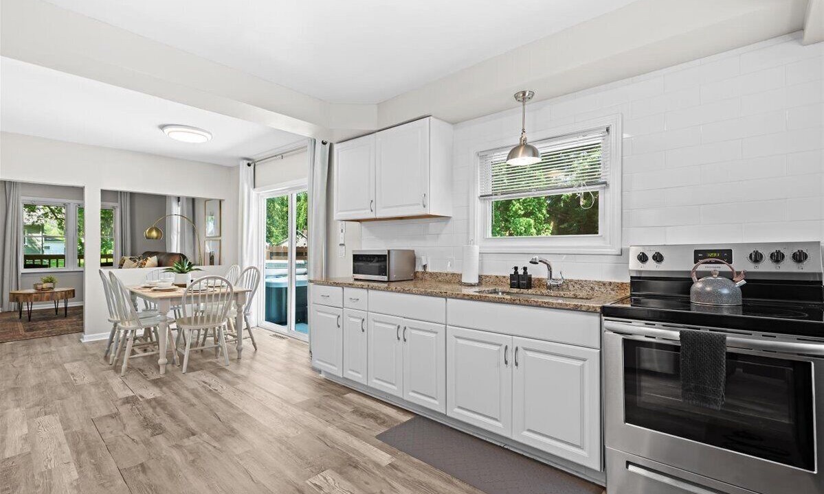 Photo of Others in Anchorville