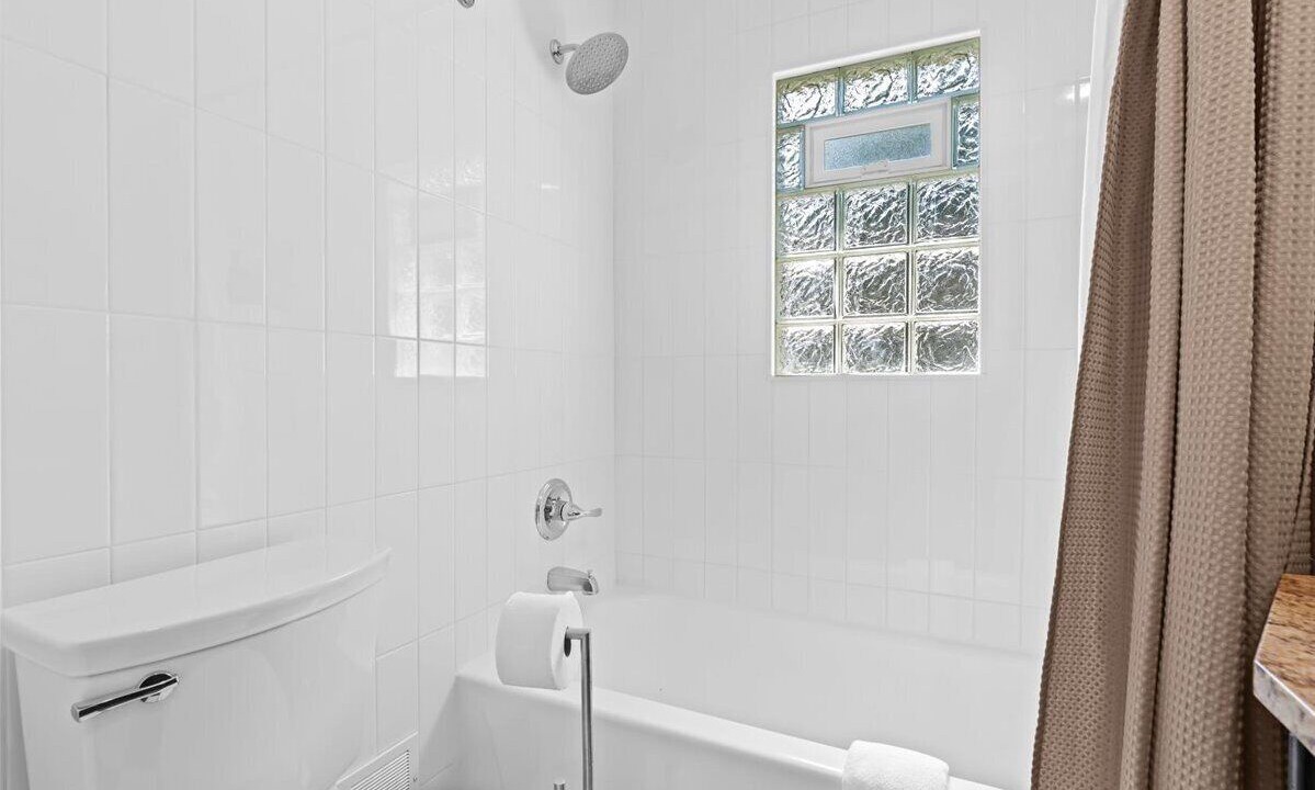 Photo of Others in Anchorville