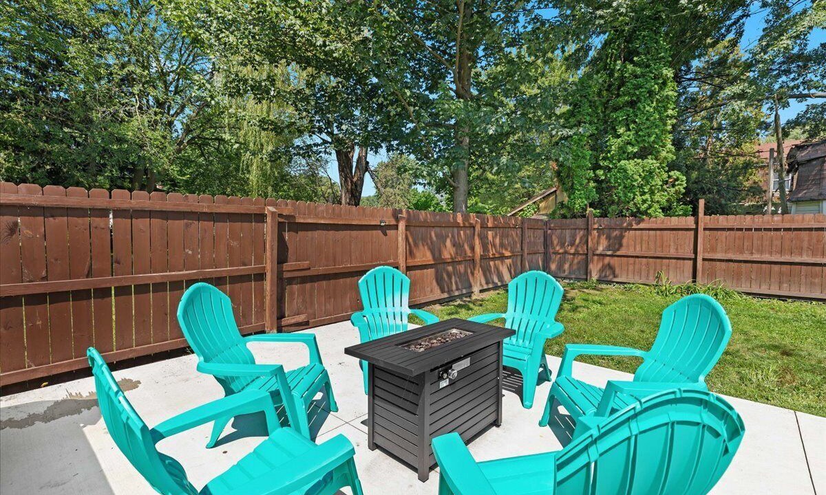 Photo of Others in Anchorville