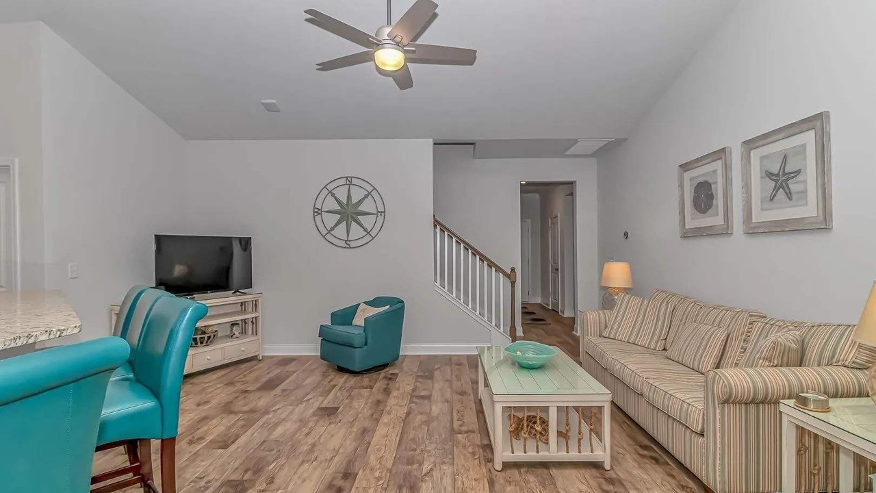 Photo of Livingroom in Red Hill