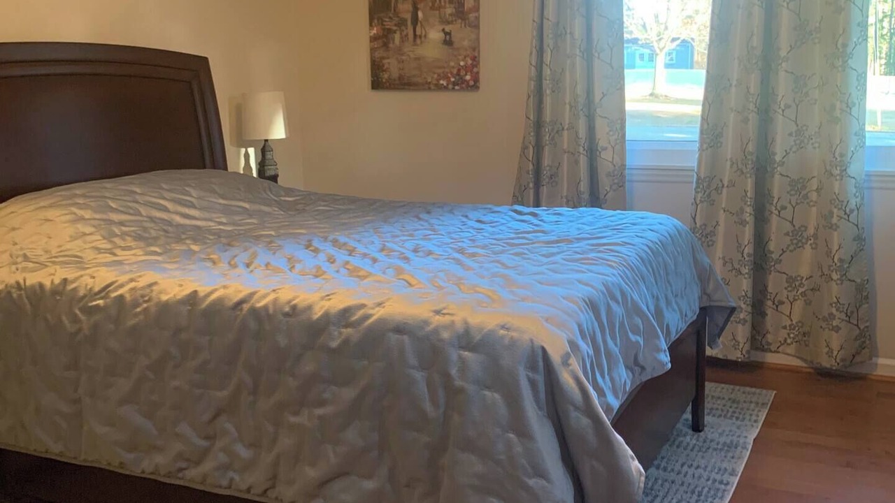 Photo of Bedroom in Apex
