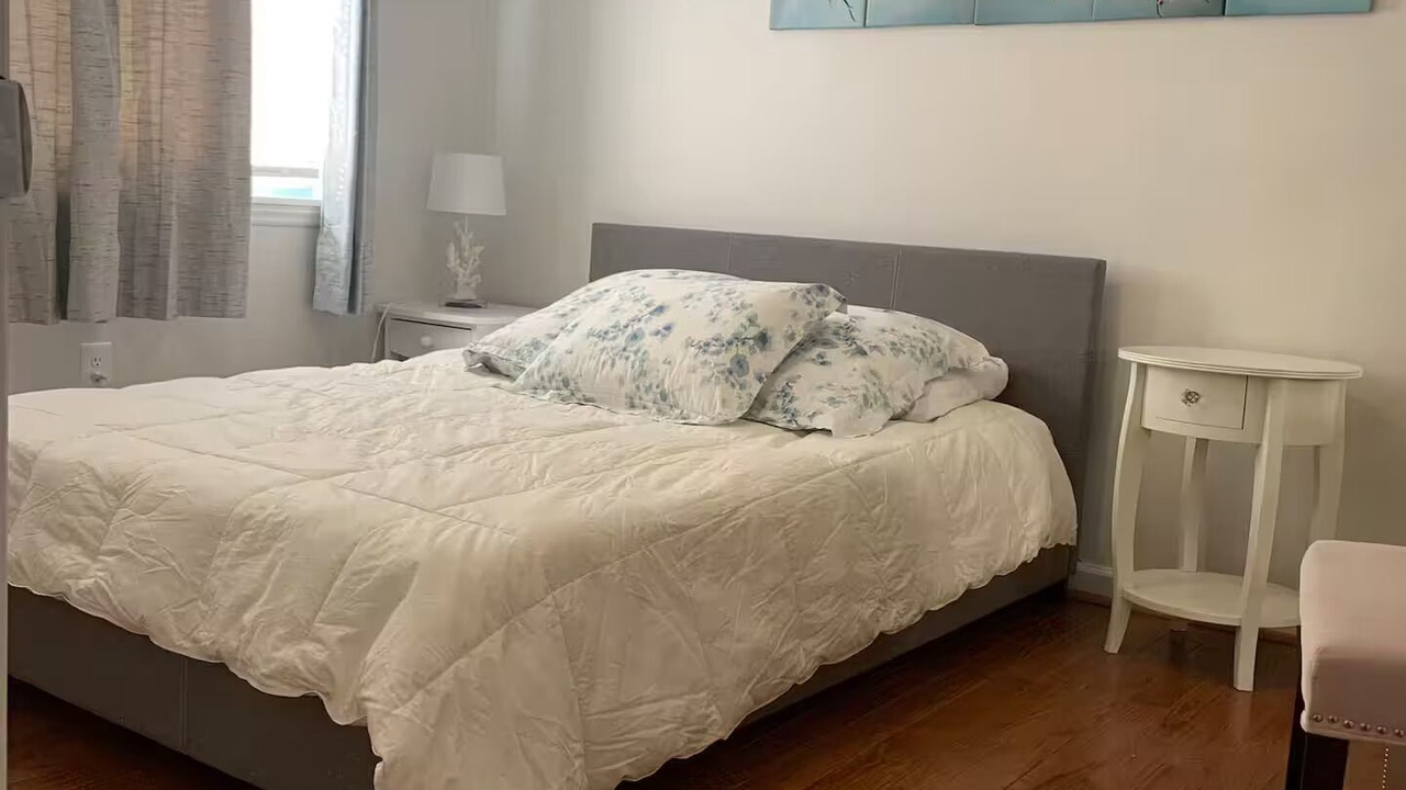Photo of Bedroom in Apex