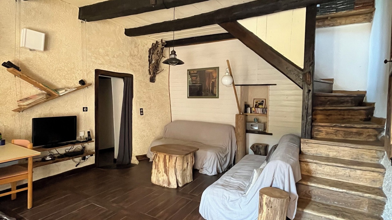 Photo of Livingroom in Alzon