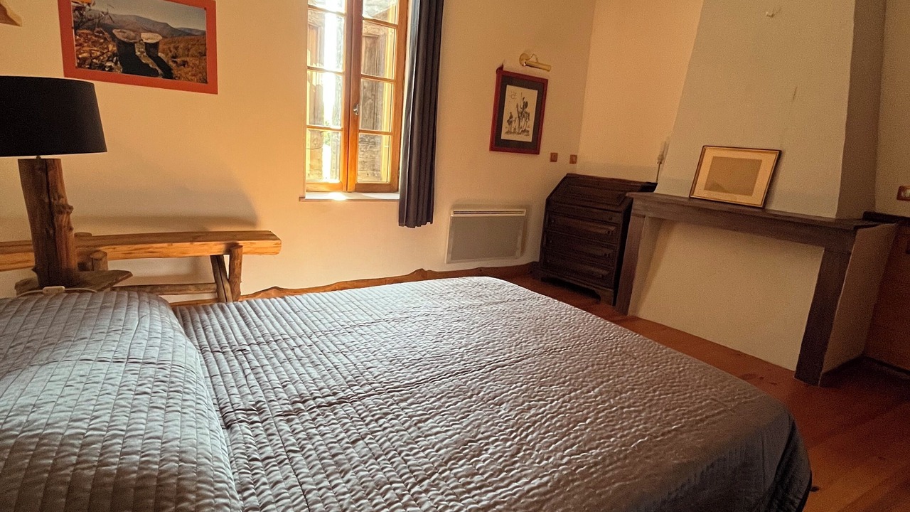 Photo of Bedroom in Alzon