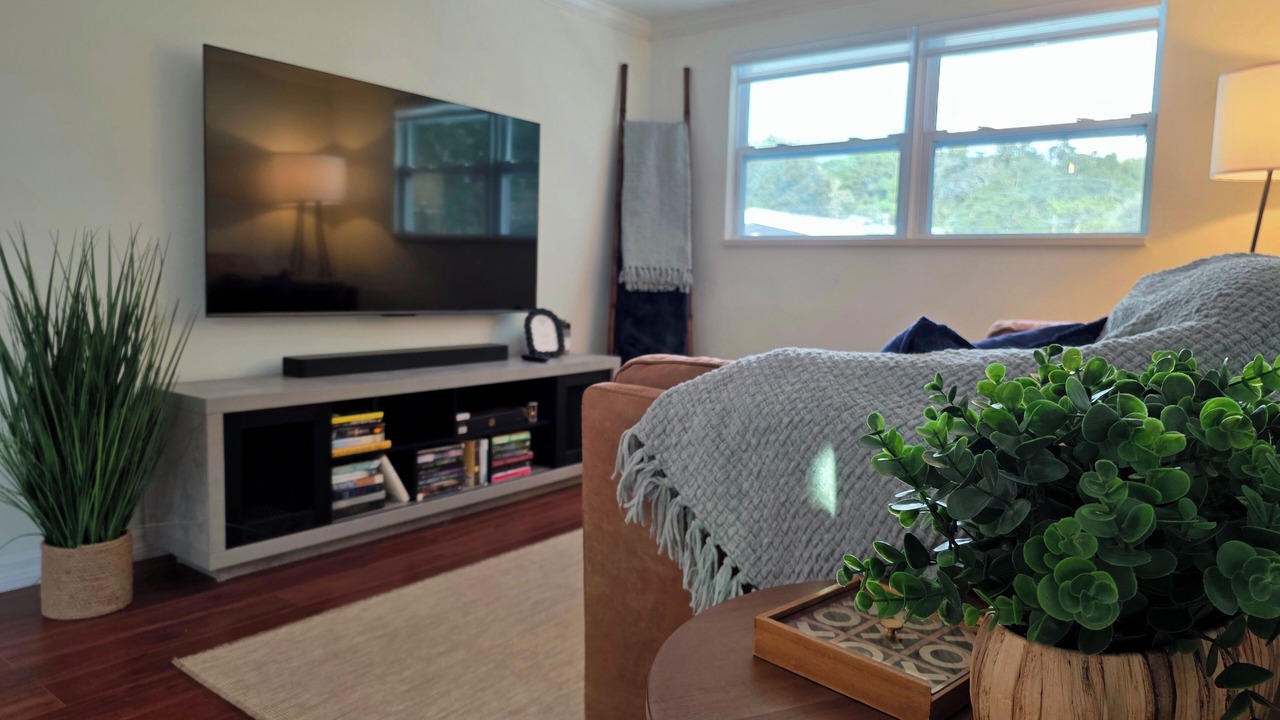 Photo of Livingroom in Weeki Wachee Gardens