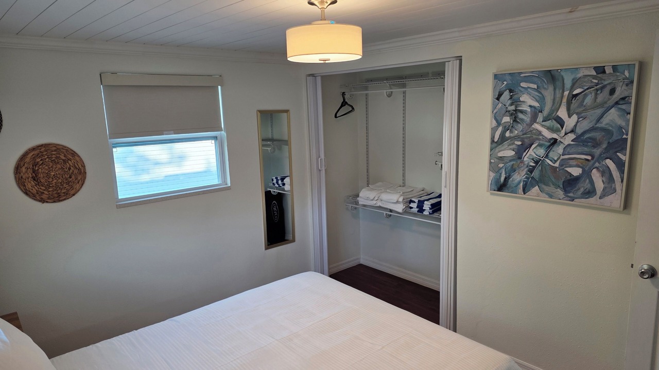 Photo of Bedroom in Weeki Wachee Gardens