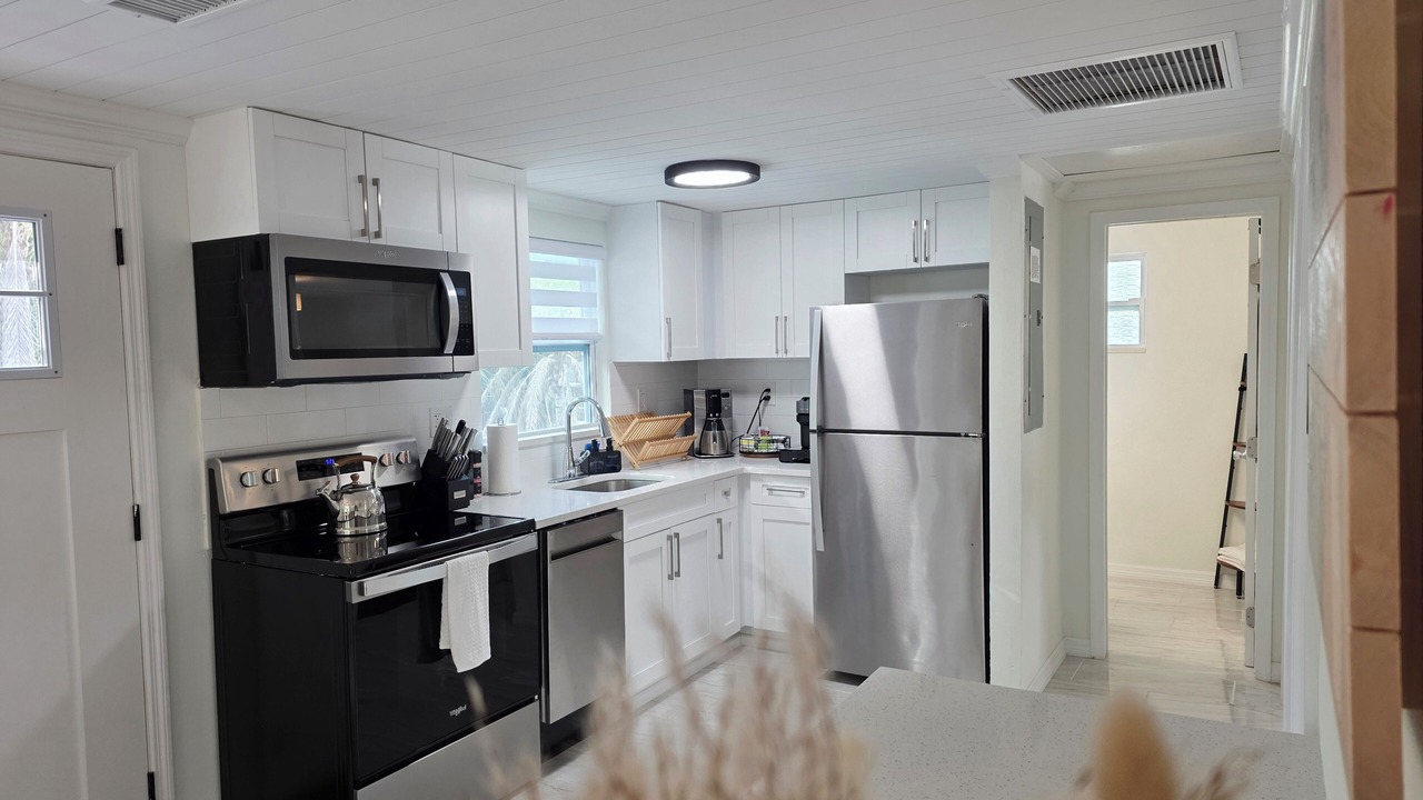 Photo of Kitchen in Weeki Wachee Gardens