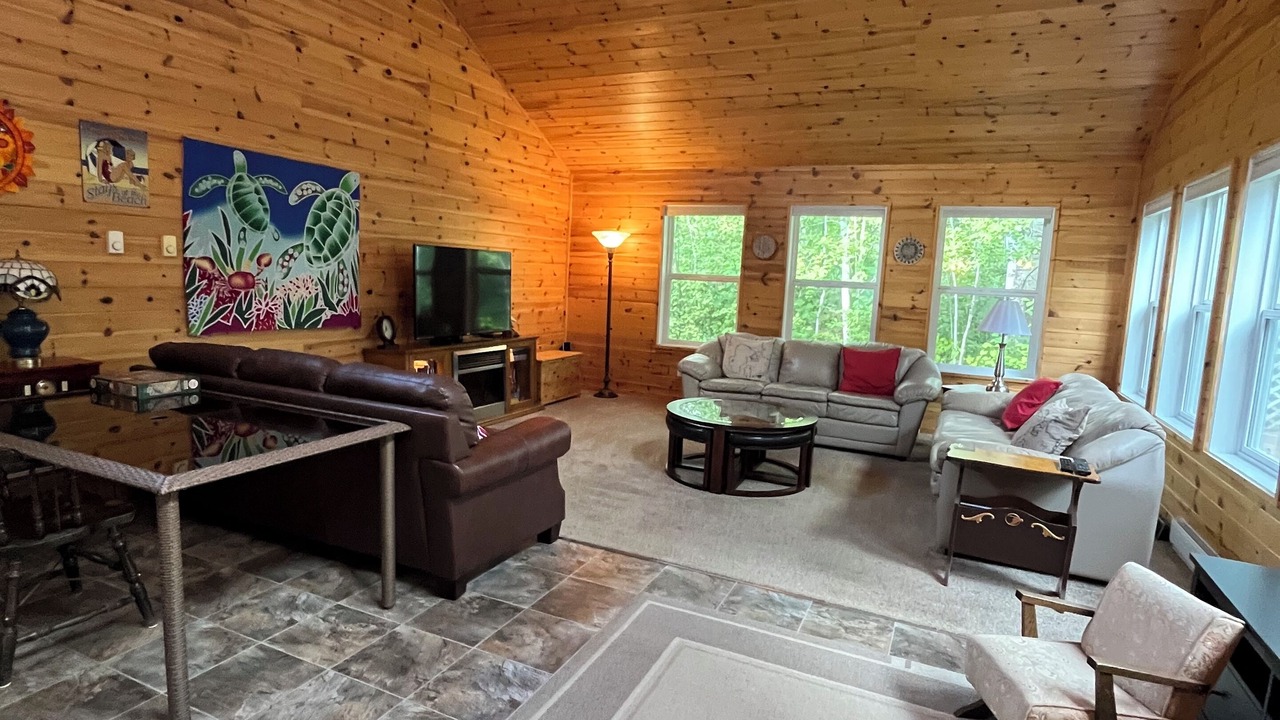 Photo of Livingroom in Victoria Beach