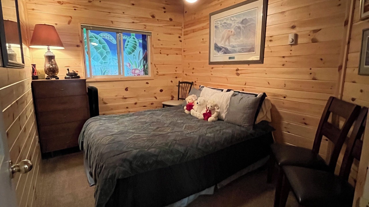 Photo of Bedroom in Victoria Beach