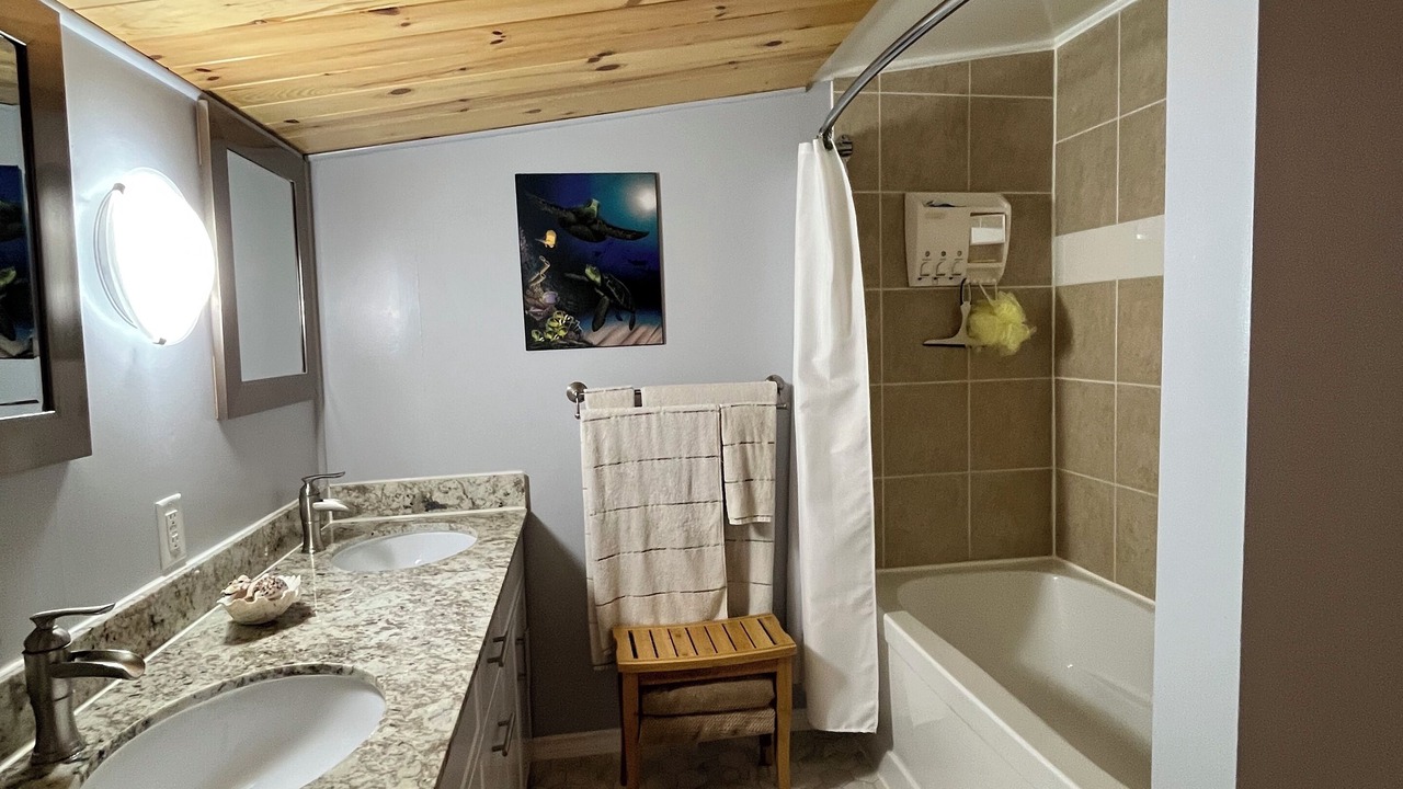 Photo of Bathroom in Victoria Beach