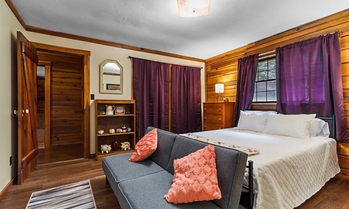 Photo of Bedroom in Williams
