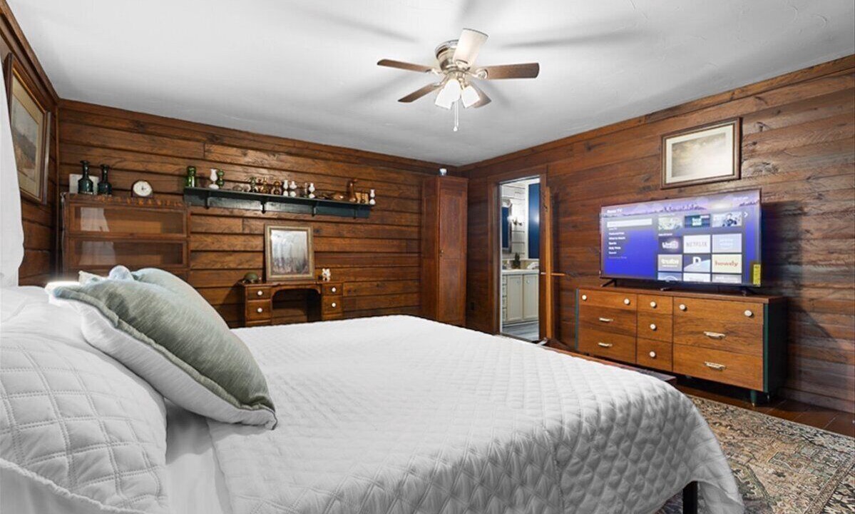 Photo of Bedroom in Williams