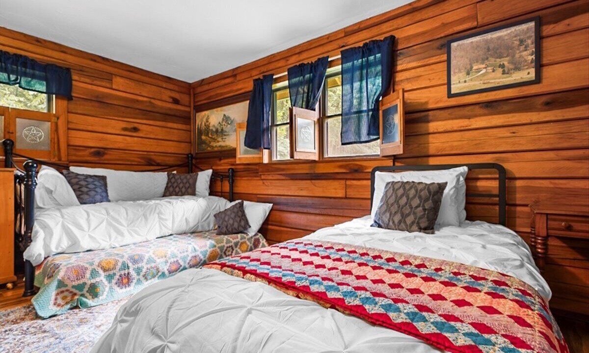 Photo of Bedroom in Williams