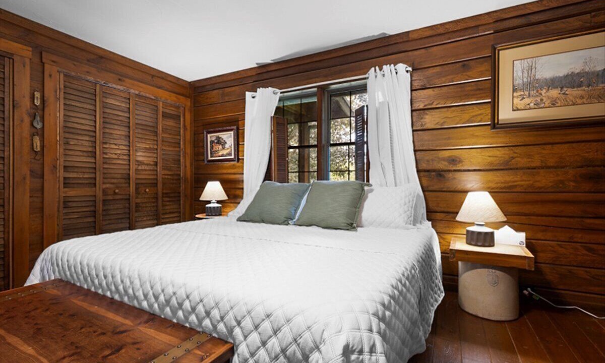 Photo of Bedroom in Williams