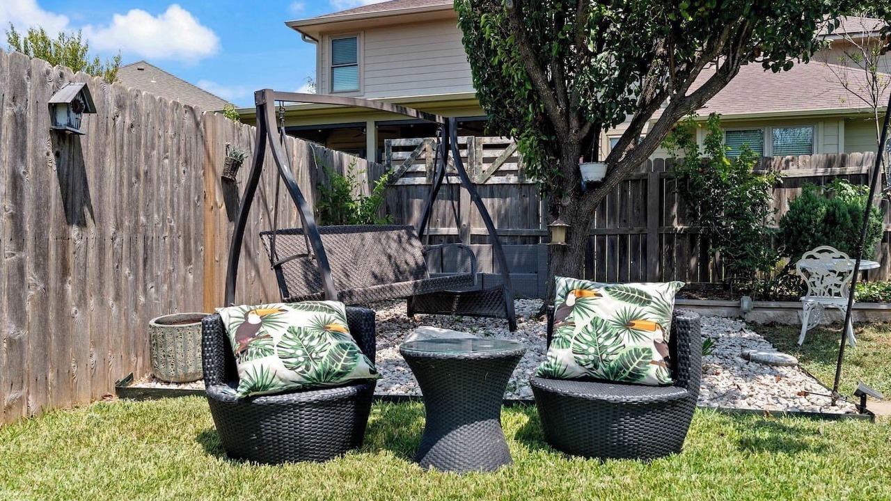 Photo of Outdoor in Forest Ridge