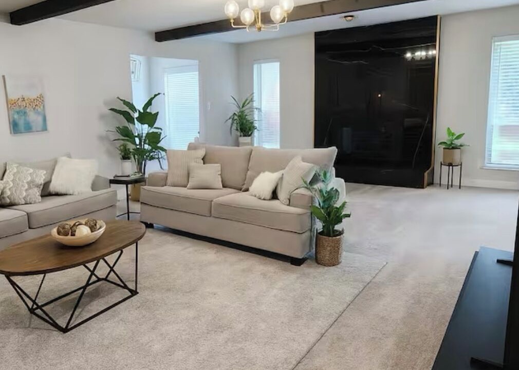 Photo of Livingroom in Carrollton