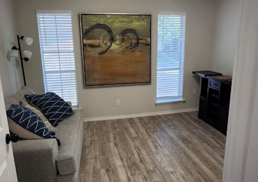 Photo of Livingroom in Carrollton