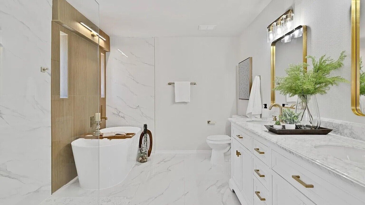 Photo of Bathroom in Carrollton