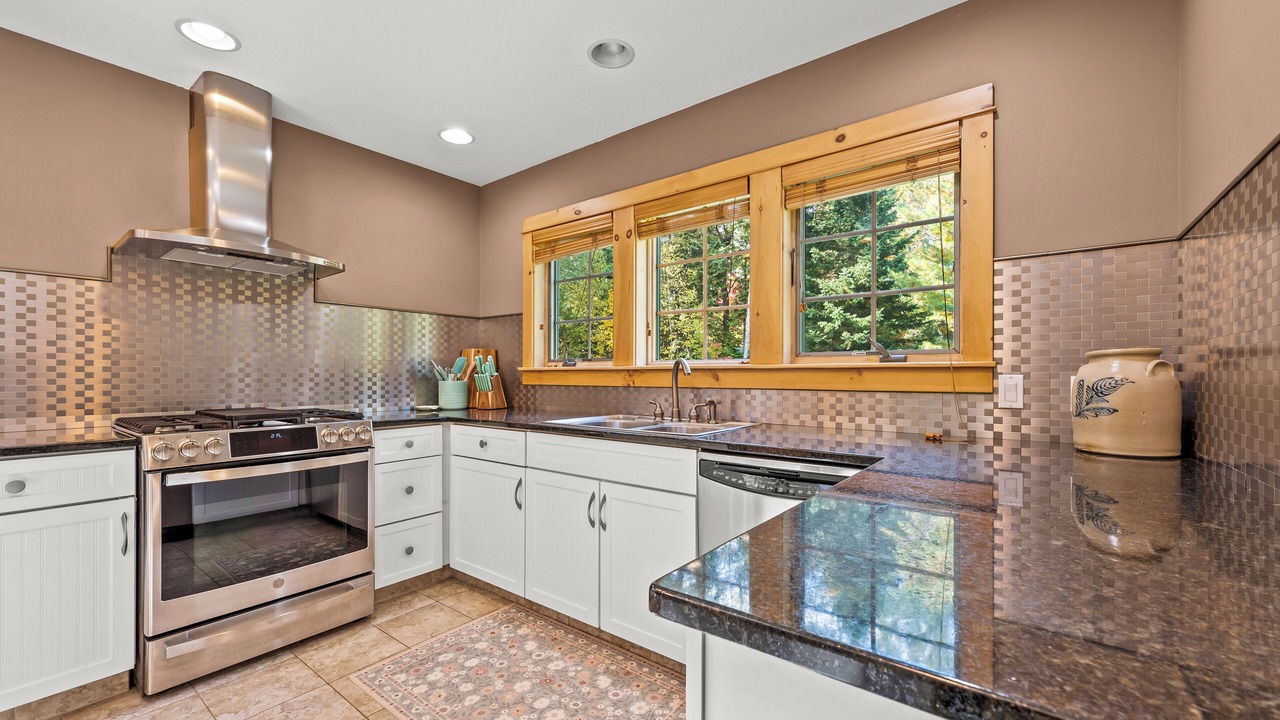 Photo of Kitchen in Owls Head