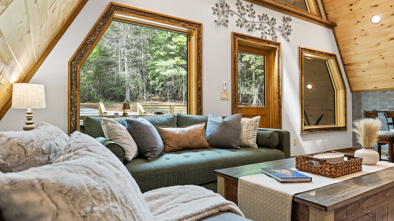 Photo of Livingroom in Morganton