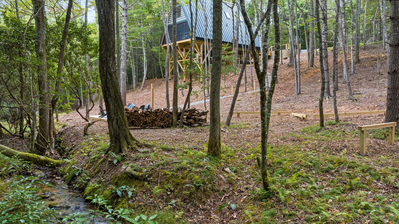 Photo of Outdoor in Morganton