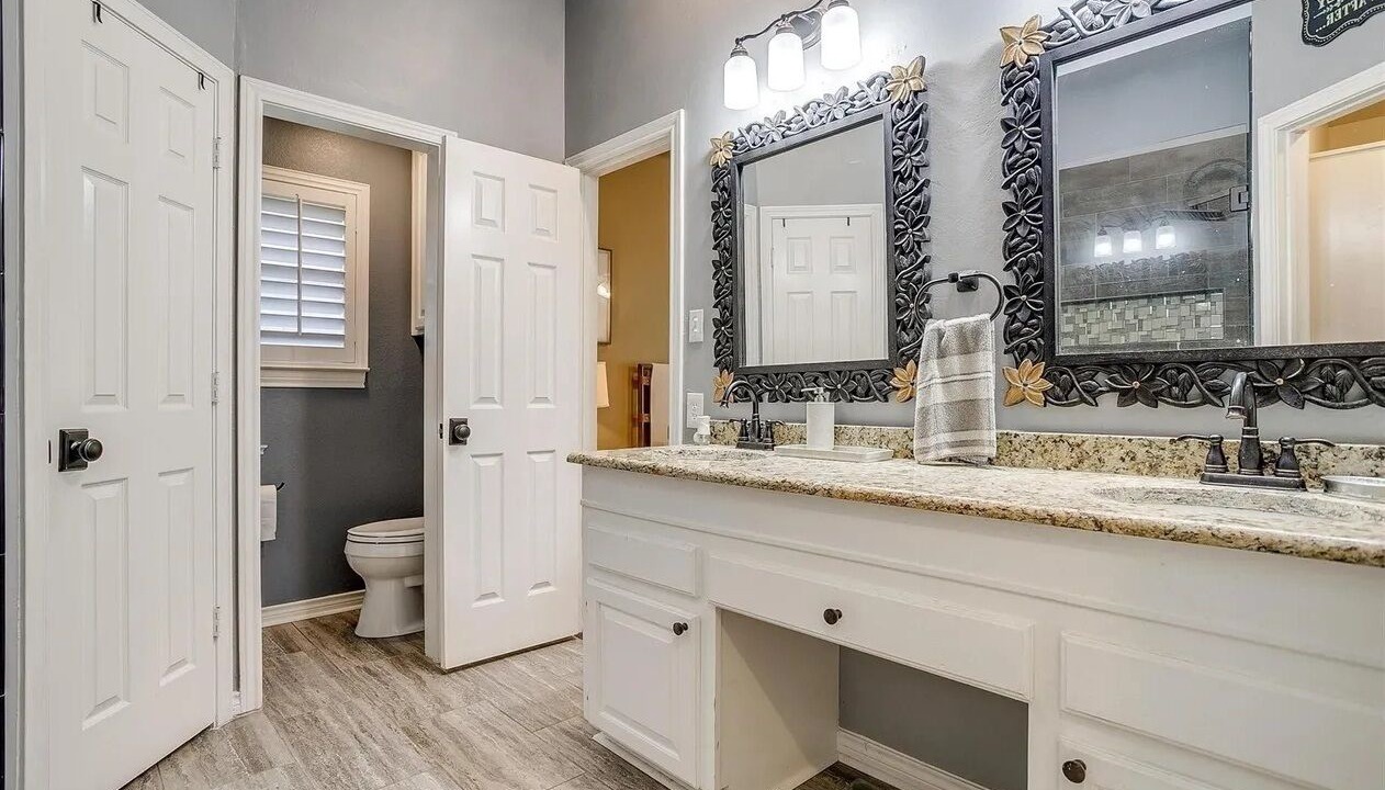 Photo of Bathroom in Tarrant County