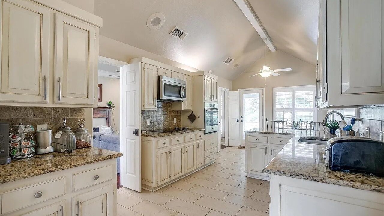 Photo of Kitchen in Tarrant County