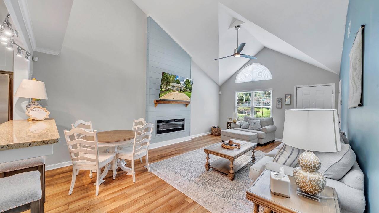 Photo of Livingroom in Warner Robins