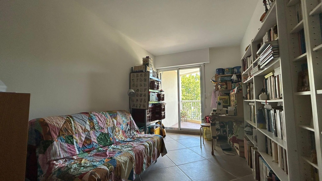 Photo of Livingroom in Razimbaud