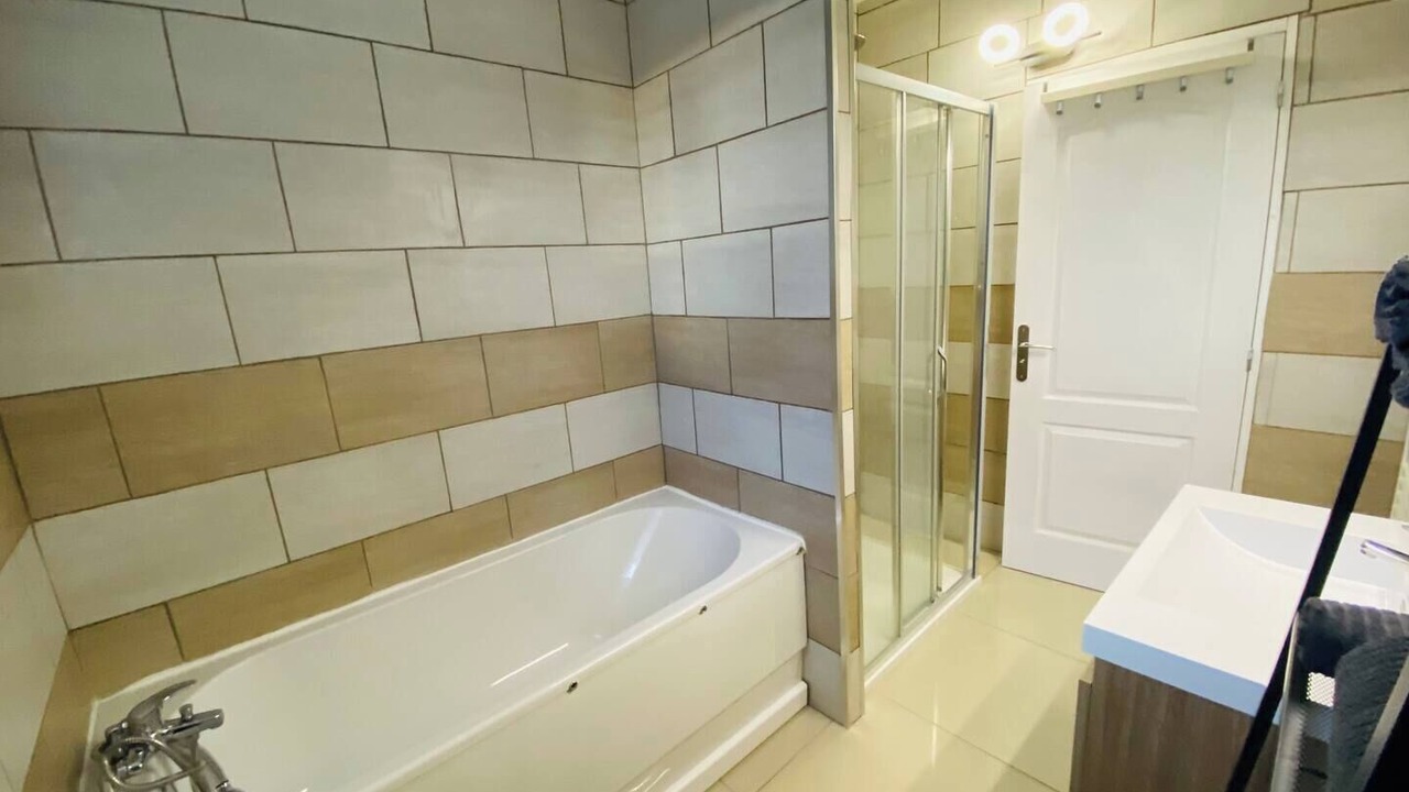 Photo of Bathroom in Olivet