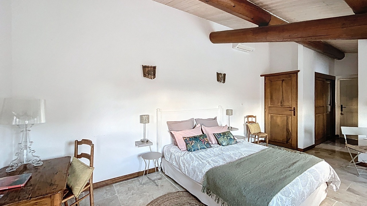 Photo of Bedroom in Villeneuve