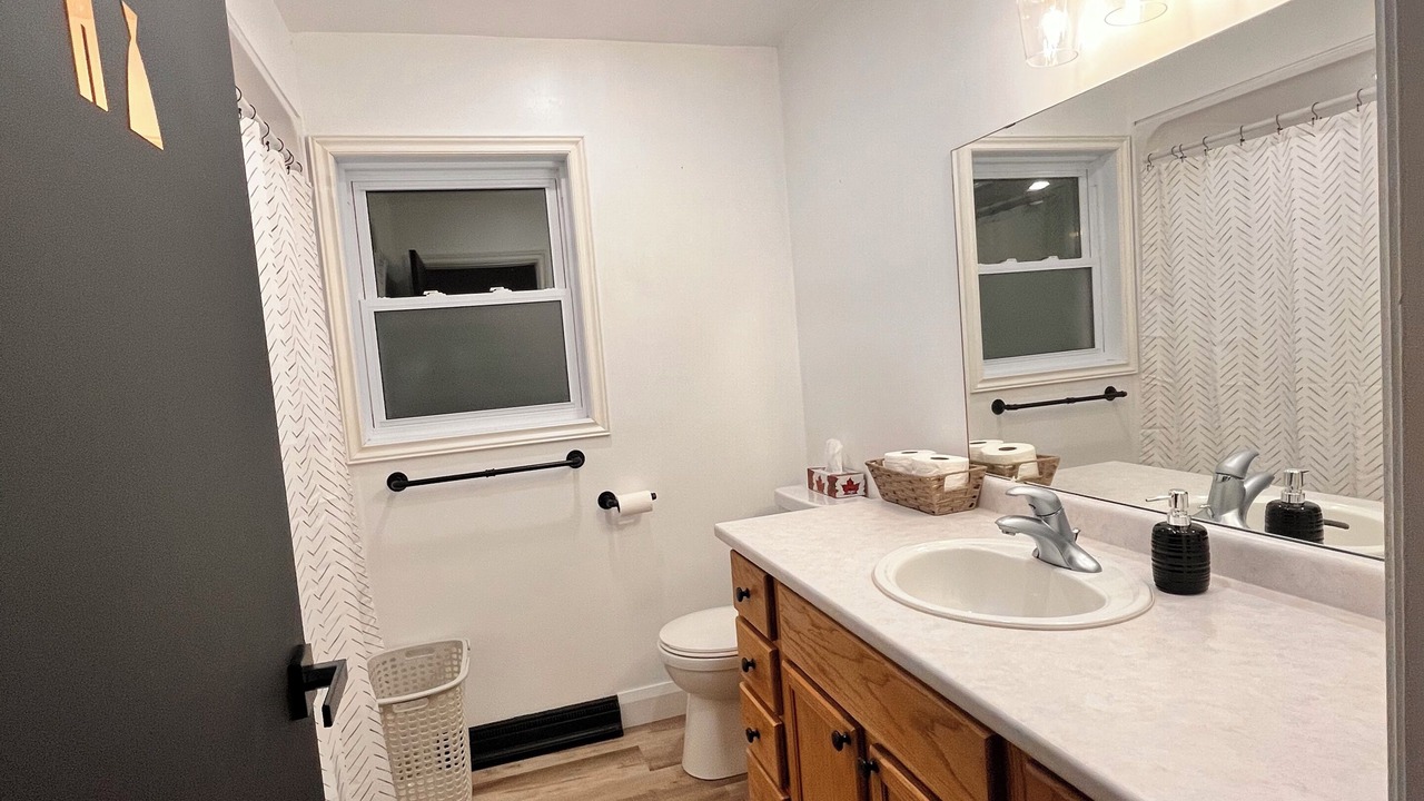 Photo of Bathroom in Tillsonburg
