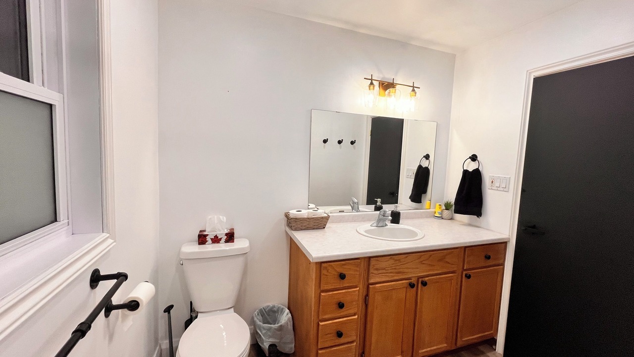 Photo of Bathroom in Tillsonburg