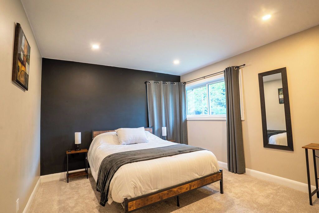 Photo of Bedroom in Tillsonburg