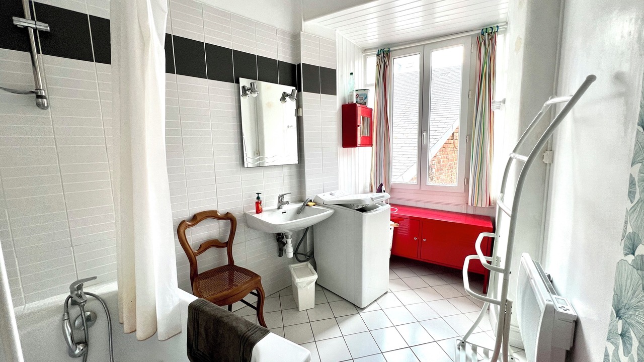 Photo of Bathroom in Mers-les-Bains