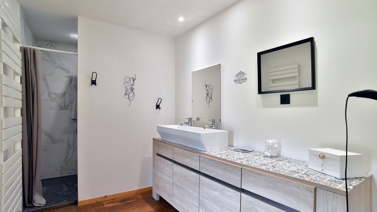 Photo of Bathroom in Saint-Onen-la-Chapelle