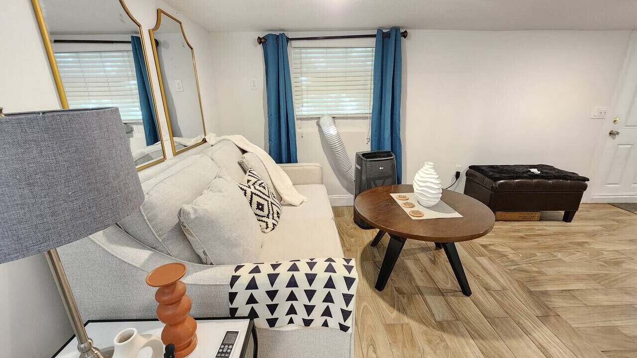 Photo of Livingroom in Lake Davis - Greenwood