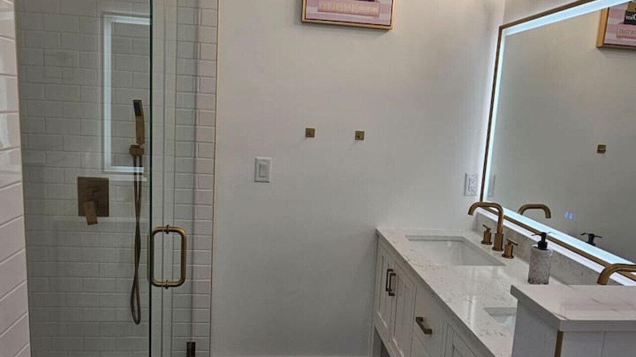 Photo of Bathroom in Fairvilla