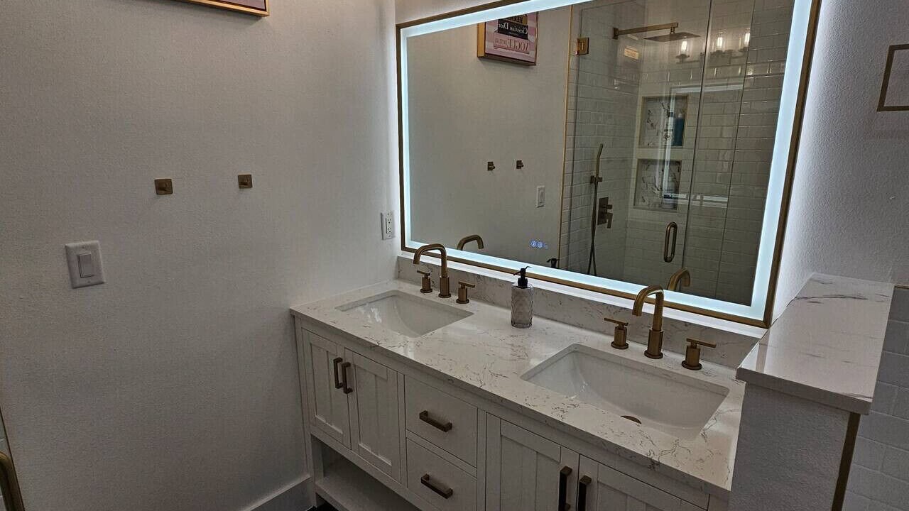 Photo of Bathroom in Fairvilla