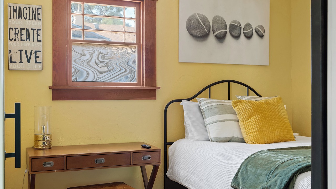 Photo of Bedroom in West University