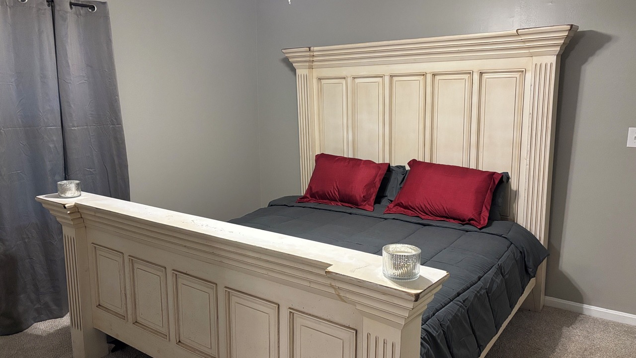 Photo of Bedroom in Northport