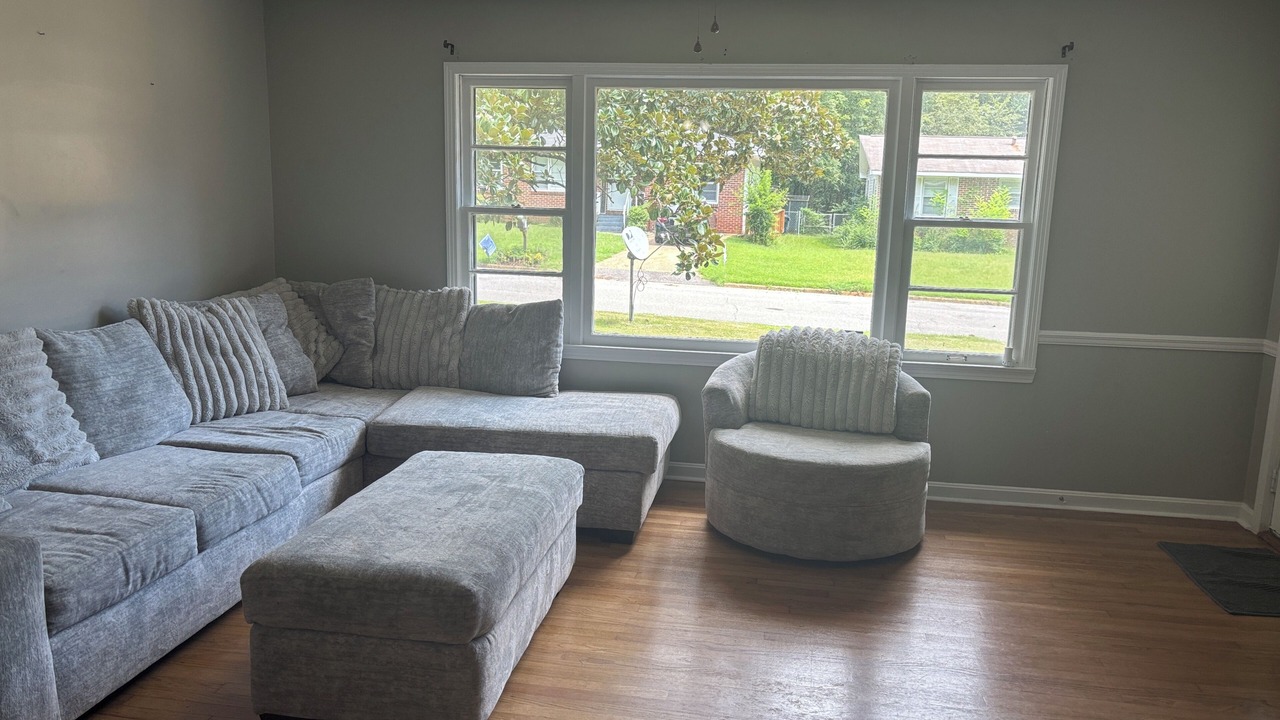 Photo of Livingroom in Northport