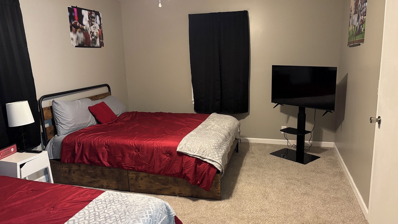 Photo of Bedroom in Northport