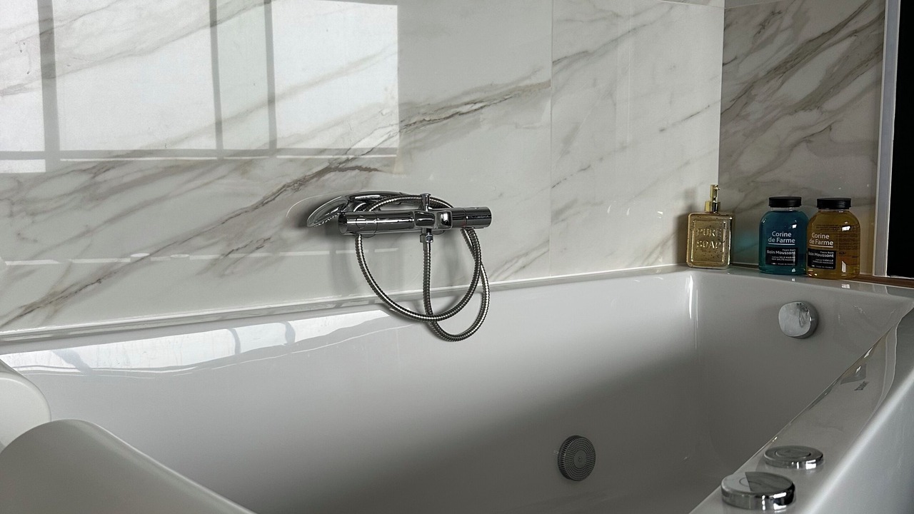 Photo of Bathroom in Bourg-l'Eveque