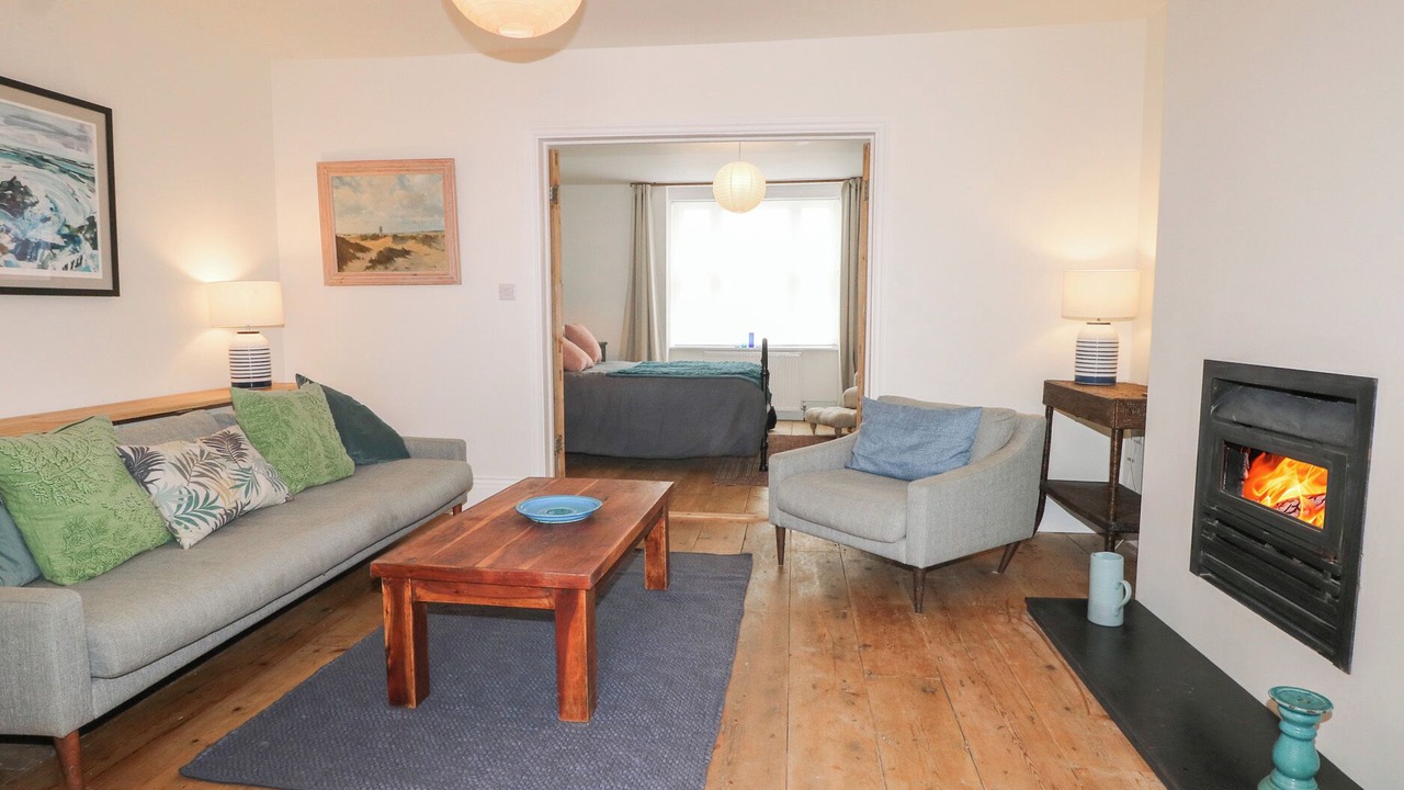 Photo of Livingroom in Littlehampton