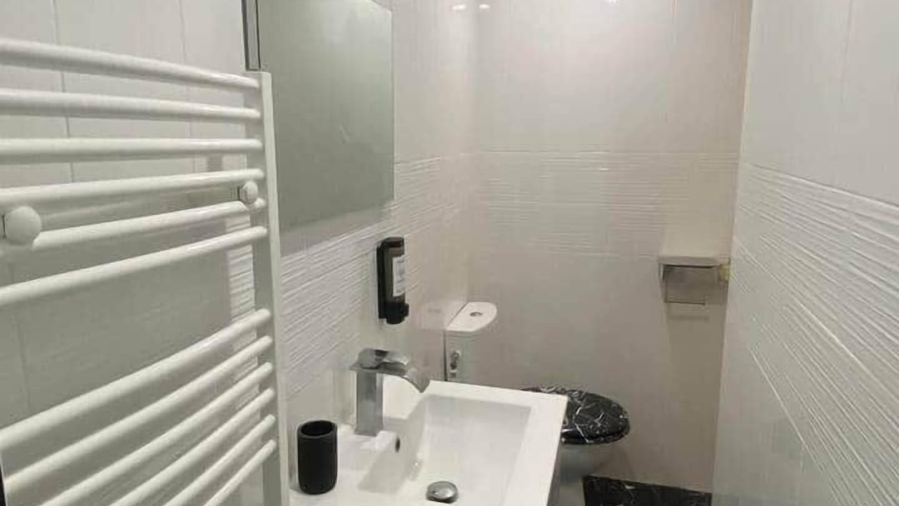 Photo of Bathroom in Chateaudun