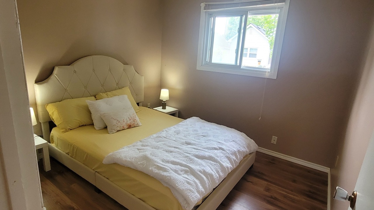 Photo of Bedroom in Chatham-Kent