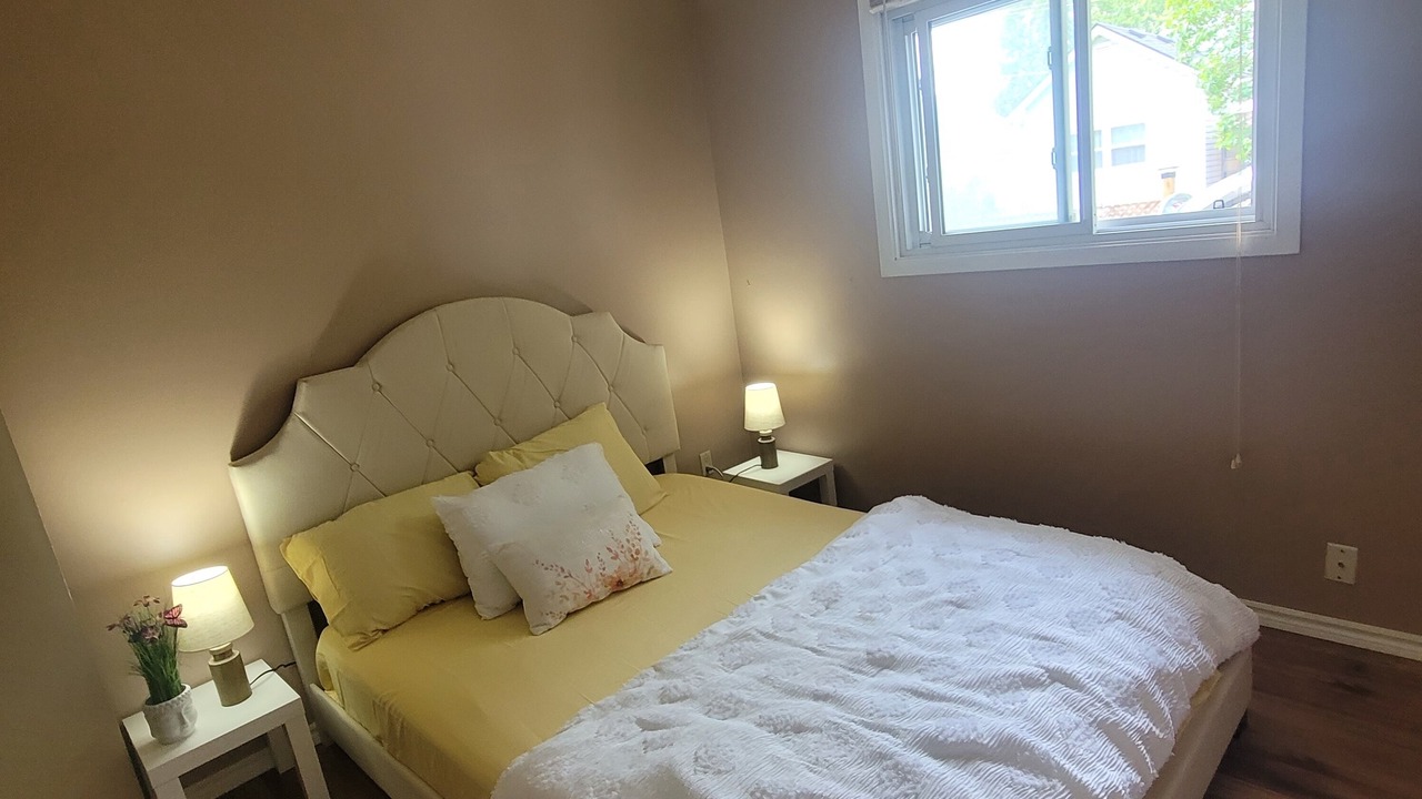 Photo of Bedroom in Chatham-Kent