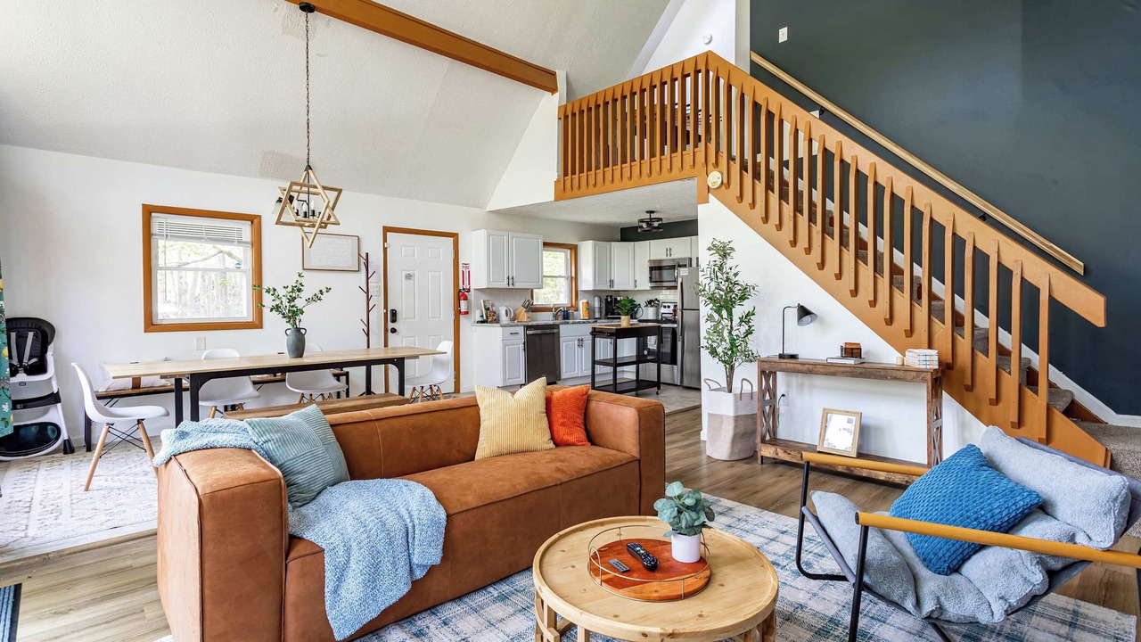 Photo of Livingroom in Tobyhanna